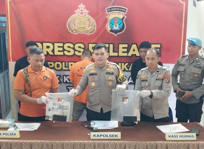 
					Pers rilis pengungkapan kasus penyelundupan 5 CTKI Ilegal, oleh Mapolsek KSKP Nunukan, Kamis (1/5/2025).