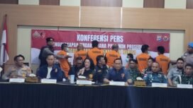 Pers rilis Satgas TPPO Bareskrim Polri di Mapolres Nunukan. Satgas TPPO mengamankan 82 CPMI ilegal dan 7 tersangka pada operasi yang dilakukan 5 - 6 Mei 2025, di pelabuhan Tunon Taka, Nunukan,