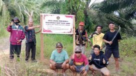 MHA Dayak Agabag memasang patok peringatan di areal HGU PT KHL. Peringatan tertulis tersebut menyatakan, lahan tersebut adalah areal tanah adat dan diminta segera dikeluarkan dari HGU.
