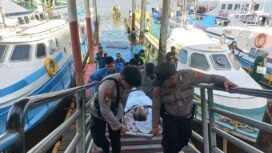 Penjemputan repatriasi seorang PMI yang menjadi korban penikaman di Malaysia. Korban dilarikan ke RSUD Nunukan untuk mendapatkan penanganan medis lebih lanjut.