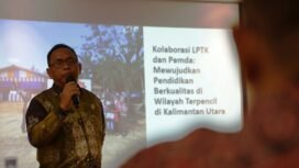 Kepala Dinas Pendidikan Kabupaten Nunukan, Akhmad, saat berbicara dalam Diskusi Uji Terap Sistem Pembelajaran Jarak Jauh untuk berbagi praktik baik yang mencakup berbagai aspek penting dalam penyelenggaraan pendidikan di daerah terpencil di Jakarta. Dok.Prokopim.