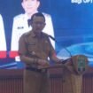 Wakil Bupati Nunukan, Hermanus saat memberikan sambutan dalam sosialisasi dan Bimtek Penerapan Pola Pengelolaan Keuangan BLUD (PPK-BLUD), Senin (28/7/2025). Dok.Prokopim.