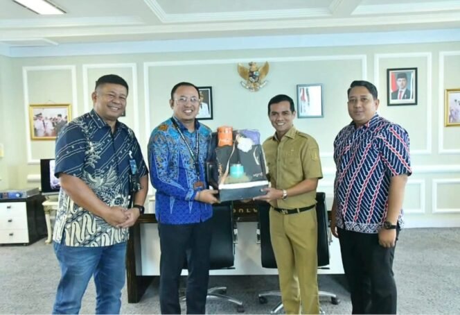 
					audiens Pemkab Nunukan dan BNI Wilayah Banjarmasin, menghasulkan kerja sama urusan perbankan, Dok.Prokopim.