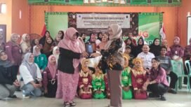 Kades Srinanti, Seimanggaris, Nunukan, Rusmini Hakim menyambut kedatangan Tim Pengabdian ITB, Dok.ITB.