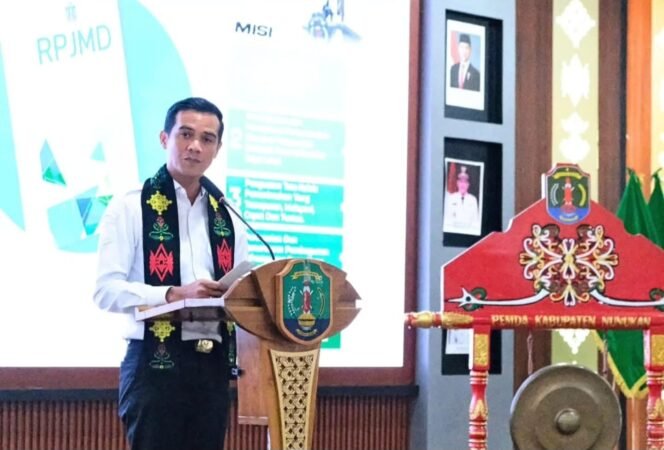 
					Bupati Nunukan, Irwan Sabri memberikan sambutan di Musrenbang Kabupaten Nunukan. Dok.Prokopim.