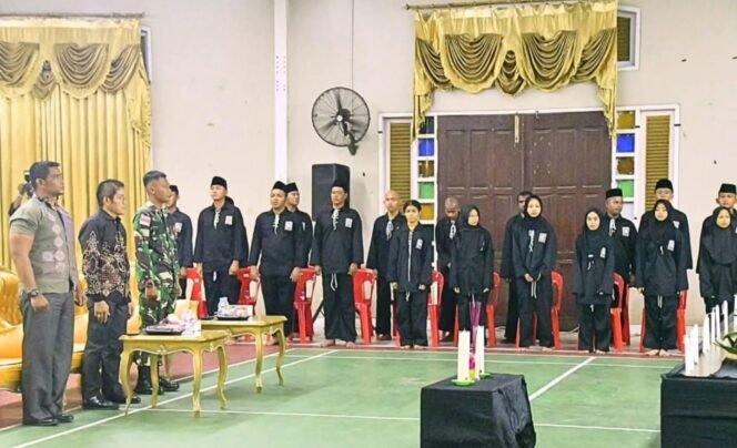 
					Pengukuhan 27 anggota baru PSHT Cabang Nunukan. Dok.Prokopim.