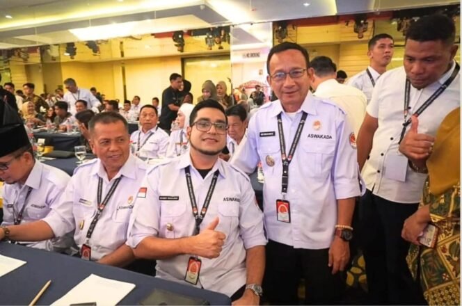 
					Wakil Bupati Nunukan, Hermanus bersama sejumlah Wakil Kepala Daerah berbagai Kabupaten di Indonesia, saat menghadiri Munas ASWAKADA di DIY Yogyakarta, Kamis (3/7/2025).