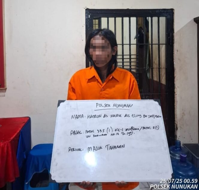 
					KHA pelaku pengancaman celurit terhadap teman nongkrongnya, diamankan polisi.