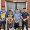 SN (30) dan SA (39), dua WN Malaysia yang dijadikan tersangka karena masuk Indonesia secara ilegal untuk menjemput 4 CPMI unprosedural di Perairan Sei Ular, pada Senin (14/7/2025) lalu. Dok.Imigrasi Nunukan.