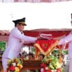 Bupati Nunukan Irwan Sabri saat memimpin Upacara HUT RI perdana, Minggu (17/8/2025). Dok. Prokopim.