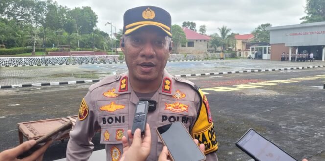 
					Kapolres Nunukan, AKBP Bonifasius Rumbewas.