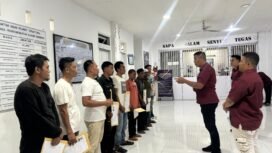 Kalapas Nunukan, Puang Dirham memberikan wejangan saat pengumuman amnesti bagi 15 WBP Lapas Nunukan. LAPAS Nunukan.