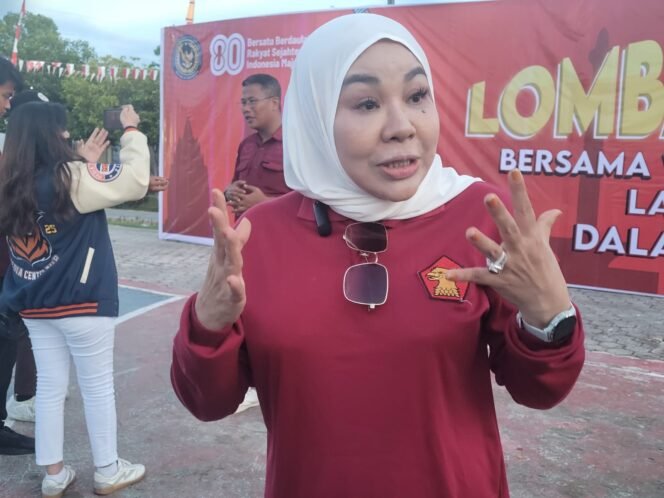 
					Anggota DPR RI sekaligus Ketua TP PKK Kaltara, Rahmawati Zainal saat mengunjungi Lapas Nunukan, Sabtu (22/8/2025).