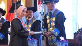 Sebanyak 68 wisudawan dan wisudawati Sekolah Tinggi Ilmu Tarbiyah (STIT) Ibnu Khaldun, Nunukan, dikukuhkan pada Wisuda ke-9 yang digelar di Aula Lantai V Kantor Bupati Nunukan, Minggu (3/8/2025). Dok.Prokopim.