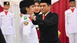 Bupati Nunukan, Irwan Sabri mengukuhkan Paskibra Kabupaten, untuk acara HUT 80 RI, Minggu (17/8/2025). Dok.Prokopim.