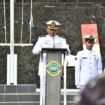 Danlanal Nunukan, Letkol Laut (P) Primayantha Maulana Malik membacakan amanah Kepala Staf Angkatan Laut (KSAL) Laksamana TNI Muhammad Ali, pada HUT 80 TNI AL di Lapangan Dwi Kora, Mako LANAL Nunukan, Rabu (10/9/2025). Dok. Penerangan LANAL Nunukan.