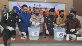 Polres Nunukan, Kalimantan Utara, memusnahkan 849,44 gram sabu sabu, hasil pengungkapan medio Juni - September 2025, Kamis (11/9/2025).