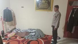 Jasad Lansia Andi Ismail Amal (75) yang ditemukan telah membusuk di rumahnya, di Jalan Patimura (TVRI) Nunukan Timur, Sabtu (27/9/2025). Dok.Polres Nunukan.