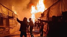 Kebakaran Mansalong, Minggu (14/9.2025) dini hari. BPBD Nunukan mencatat 51 bangunan habis terbakar, 56 KK kehilangan tempat tinggal. Dok.Disdamkar Nunukan.