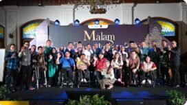Para atlet difabel mengucapkan selamat dan apresiasi atas raihan Bintang Jasa Nararya Ketua Umum NPCI, Senny Marbun. Dok.NPCI Kaltara.
