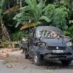 Sebuah pikap bermuatan 80 kardus jajanan terguling di Jalan Antasari baru, Senin (22/9/2025) sore. Dok.Polres Nunukan.