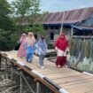 Wakil Ketua DPRD Nunukan, Arpiah (topi hitam), saat meninjau hasil rehabilitasi Jembatan Jerambah di RT 24, Tanjung, Nunukan Barat, Selasa (28/10/2025). Dok. DPRD Nunukan.