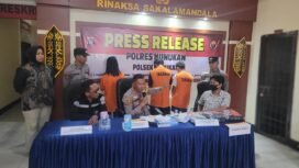 Pers rilis kasus asusila gadis SMP dan Siswa SMA di Polsek Nunukan Kota, Jumat (31/10/2025).