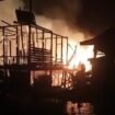 Kebakaran akibat sambaran petri di Desa Tukulon, Kecamatan Lumbis Ogong, Sabtu (25/10/2025) malam. Dok.BPBD Nunukan.