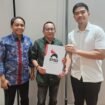 Wakil Bupati Nunukan, Kaltara, Hermanus menerima SK Penunjukan Ketua DPW PSI Kaltara, dari Ketua Umum PSI Kaesang Pangarep, putra bungsu eks Presiden ke-7 RI, Jokowi, di Jakarta.