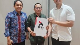 Wakil Bupati Nunukan, Kaltara, Hermanus menerima SK Penunjukan Ketua DPW PSI Kaltara, dari Ketua Umum PSI Kaesang Pangarep, putra bungsu eks Presiden ke-7 RI, Jokowi, di Jakarta.