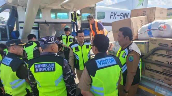 
					Bupati Nunukan, Kalimantan Utara, Irwan Sabri, melaunching program Subsidi Ongkos Angkut (SOA) untuk kebutuhan pokok bagi wilayah dataran tinggi Krayan, Senin (20/10/2025).