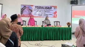 Wakil Ketua I DPRD Kabupaten Nunukan, Ir Arpiah, S.T., melaksanakan sosialisasi Peraturan Daerah (Perda) Nomor 16 Tahun 2015 tentang Pencegahan dan Penanganan Korban Perdagangan Orang, Rabu (8/10/2025) di Hotel Fortune Nunukan. Dok.DPRD Nunukan.