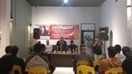 Anggota DPRD Nunukan, Muzdalifah, mensosialisasikan Perda Nomor 3 Tahun 2022 tentang tentang Perlindungan Tenaga Kerja Lokal, di Café A3 jalan Pelabuhan Nunukan. Dok. DPRD Nunukan.