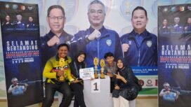 Atlet menembak Nunukan, Izzah Kasih Valeria berfoto bersama keluarga pasca mendapat 2 medali emas dan 1 perunggu di event Bupati Malinau Cup Open 2025. Dok.Hardi Ronggolawe.