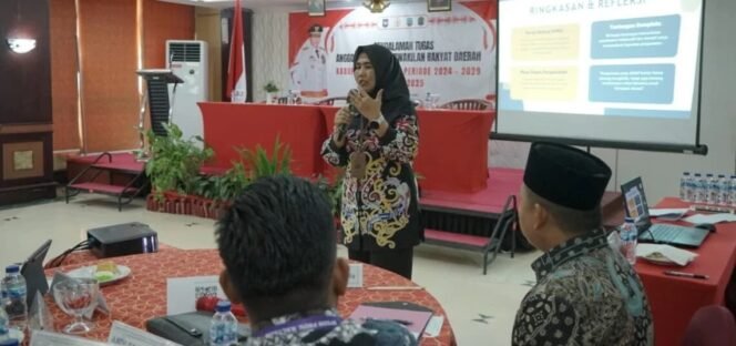 
					Bimtek pendalaman peran DPRD dalam pengawasan hasil laporan BPK. Dok.Sekretariat DPRD Nunukan.