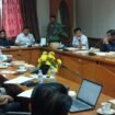 Komisi II DPRD Nunukan, membahas finalisasi program Dinas Pertanian dan Ketahanan Pangan Kabupaten Nunukan untuk tahun anggaran 2026, di Ruang Ambalat II Kantor DPRD Nunukan, Selasa (25/11/2025). Dok.Sekretariat DPRD Nunukan.