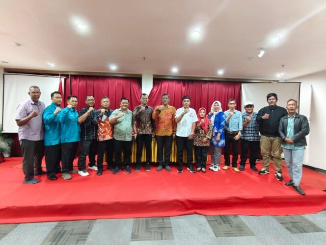 
					FGD finalisasi Desain Olahraga Daerah (DOD), di Hotel Galaxy Tarakan. Menyelaraskan visi besar olahraga daerah. Dok.NPCI Kaltara.