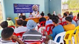Anggota DPRD Nunukan, Ramsah, menggelar penjaringan aspirasi masyarakat di ruang pertemuan Posyandu Sei Batang, Desa Tanjung Karang, Kecamatan Sebatik, Selasa (04/11/2025). Dok.Sekretariat DPRD Nunukan.