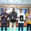 Rakor Pembangunan Perbatasan bersama Direktur Penyerasian Pembangunan Daerah Khusus Ditjen Percepatan Pembangunan Daerah Tertinggal, Dr. Sumarlan, S.Pd., M.Si, dan Kepala BPJN Kalimantan Utara, Tri Bakti Mulyanto, ST, MT. Dok.Prokopim.