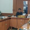 DPRD Kabupaten Nunukan membahas Rancangan Peraturan Daerah (Raperda) tentang Pengendalian dan Pengawasan Minuman Beralkohol, di ruang Ambalat II Kantor DPRD Nunukan, Senin (24/11/2025). Dok.Sekretariat DPRD Nunukan.