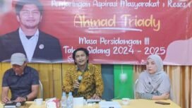 Anggota DPRD Nunukan, Kalimantan Utara, Ahmad Triady, menggelar reses di ruang serbaguna, Bambu Kuning, Kecamatan Nunukan Timur, Selasa (04/11/2025). Dok.Sekretariat DPRD Nunukan.