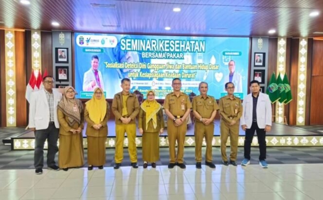 
					Memperingati Hari Kesehatan Nasional (HKN) ke 61, Panitia Pelaksana HKN dan Gerakan Masyarakat Hidup Sehat (Germas) Kabupaten Nunukan, mengadakan seminar kesehatan bertajuk ‘Sosialisasi Deteksi Dini Gangguan Jiwa dan Bantuan Hidup Dasar untuk Kesiapsiagaan Keadaan Darurat’, Selasa (11/11/2025). Dok.Prokopim.