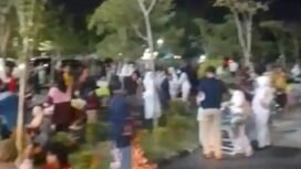 Para pasien dan Nakes RS Jusuf SK Tarakan berhamburan keluar gedung saat gempa tektonik terjadi magnitudo 4,8, Rabu (5/11/2025) petang.