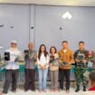 Anggota DPRD Nunukan, Tri Wahyuni (kemeja putih), saat penjaringan aspirasi di Sebuku. Dok. Tri Wahyuni.