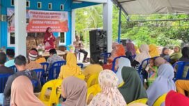Wakil Ketua I DPRD Kabupaten Nunukan, Arpiah, menggelar penjaringan aspirasi di pemukiman penduduk Jalan Tanjung Cantik RT 05, Desa Binusan, Kecamatan Nunukan, Kamis (30/10/2025). Dok.Sekretariat DPRD Nunukan.
