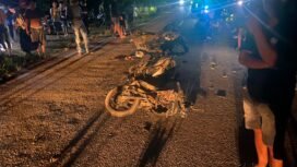 Tabrakan adu banteng terjadi di Desa Apas, Kecamatan Sebuku, Minggu (7/12/2025) malam. Dua pengendara motor tewas dalam kejadian ini. Dok.Polsek Sebuku.
