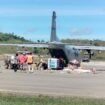 Pesawat TNI AU mengangkut mesin PLTD 100 KWH untuk membackup mesin di Long Layu, Krayan Selatan. Dok.PLN Nunukan.