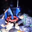 Prajurit LANAL Nunukan mengamankan seorang pelaku narkoba dalam operasi pengejaran Selasa (20/1/2026) dini hari. Sebanyak 150 gram sabu sabu berhasil diamankan. Dok.Penerangan LANAL Nunukan.