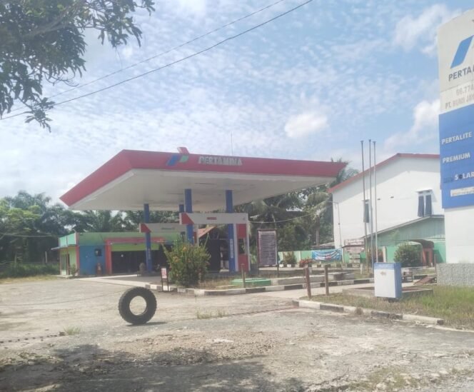 
					Kondisi salah satu SPBU/APMS di Seimanggaris yang tutup karena nihilnya suplay BBM sejak Desember 2025. Dok.Rusli.