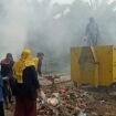 Bak sampah yang menjadi tempat penampungan sampah sementara bagi warga Desa Aji Kuning, Sebatik. Dok.Asdar.